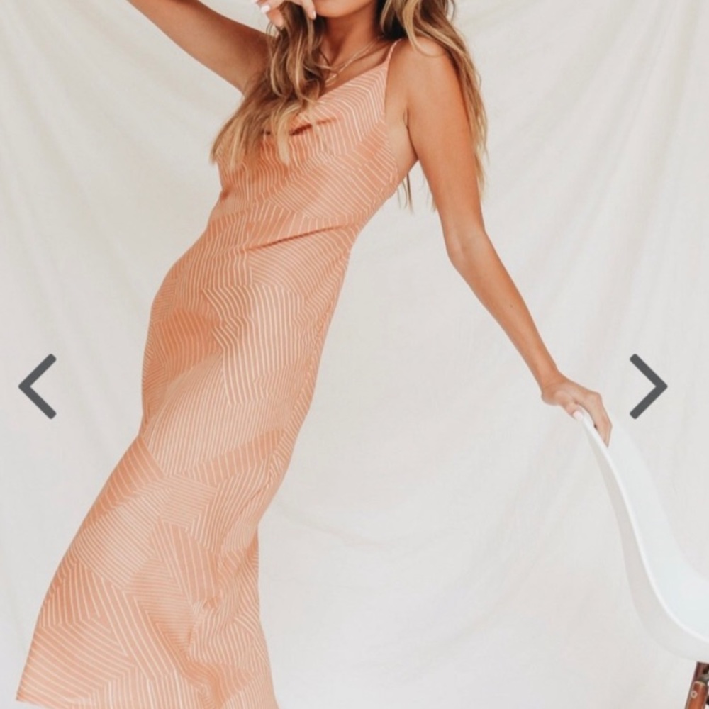 Pink cowl-neck slip💫💫